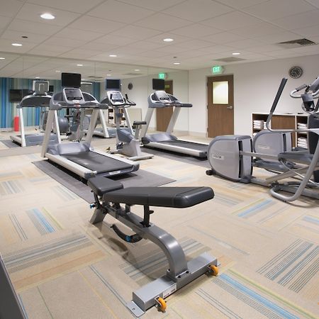 Holiday Inn Express & Suites - Dodge City By Ihg Exteriör bild