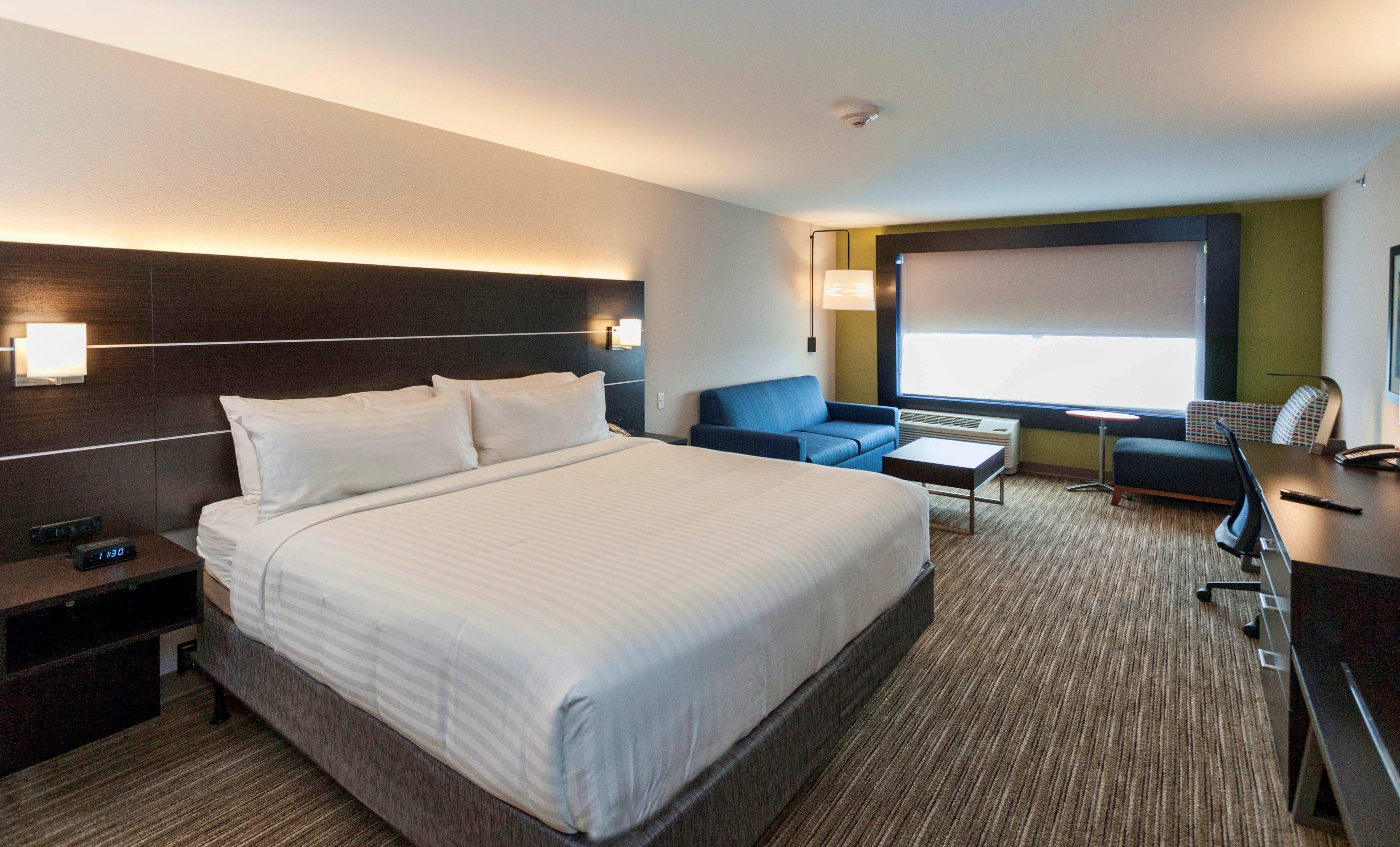 Holiday Inn Express & Suites - Dodge City By Ihg Exteriör bild